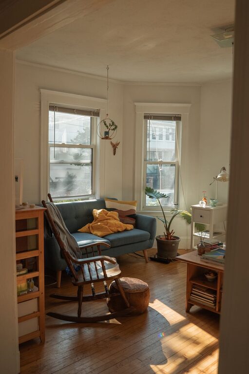 Tips for Creating a Cosy and Inviting Living Room Space at Home